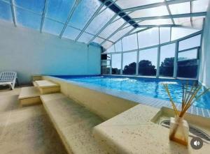 Piscina Gigante y Bosque