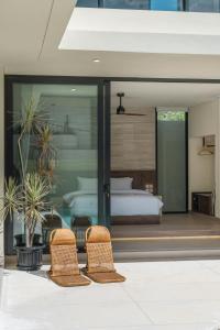 NAVA - Contemporary 3BR Villa, 10 Min Beach