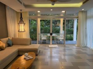 Da Nang Premier Villas Retreat by Hanah