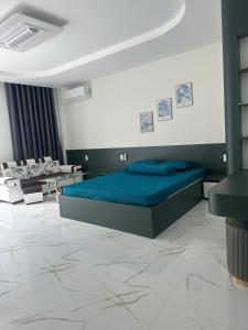 Flower Apartment