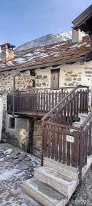 "Ca Dreghina" Charm & Relaxation between wood and stone