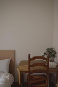 Entire Home Myoko Ski base Nagano 1 min walk to Lake Nojiri SUP inc