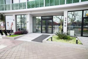 Moderno Departamento en San Isidro - Ubicación Premium, WiFi y Confort