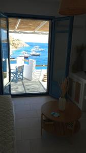 Mikaki Holiday Home