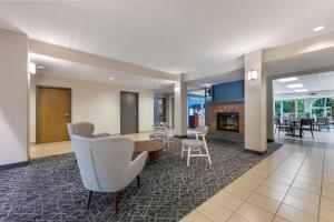 Days Inn by Wyndham Thunder Bay North