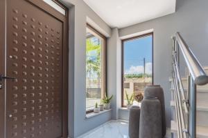 Luxury Sunset Villa with Private Pool & Sea Views