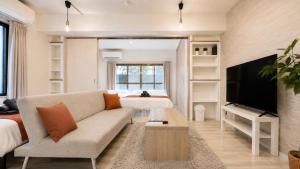 Oshiage 4min walk, Asakusa 3min, Ueno10min, FreeWi-Fi