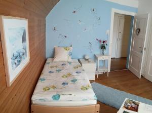 Standard Single Room with Shared Bathroom room in B&B Kalimera Pratteln