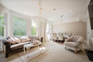 Large Victorian Apartment With High Speed Wifi 350mbps