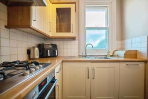 Large Victorian Apartment With High Speed Wifi 350mbps
