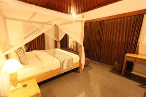 Villa Purana