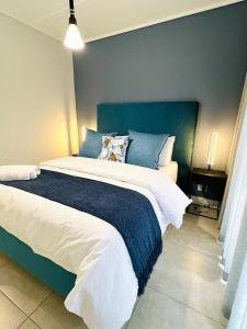 Luxurious 3-Bedroom Apartment in Johannesburgs Waterfall Area
