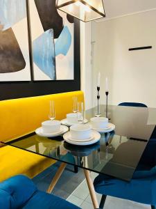 Luxurious 3-Bedroom Apartment in Johannesburgs Waterfall Area