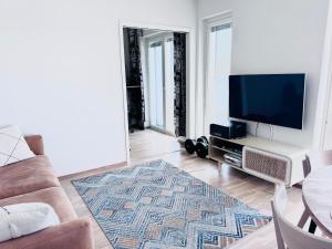 Morden Sun Suites