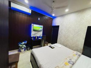 HOTEL Tom and Jerry