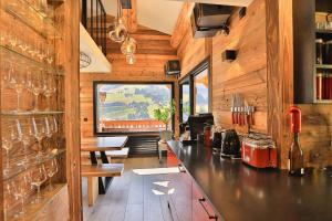 Arvi 611 - Duplex, vue Aravis et village la Clusaz, 4 adultes et 2 enfants