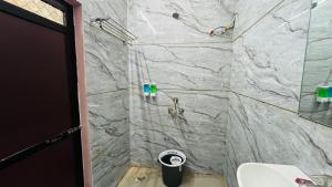 Best Budget Stay Near Bus Stand in Ujjain
