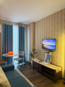 Scandinavian Condo in CDO with Pool and Wifi