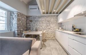 1 Bedroom Nice Apartment In Zadar