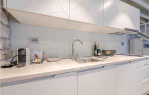 1 Bedroom Nice Apartment In Zadar