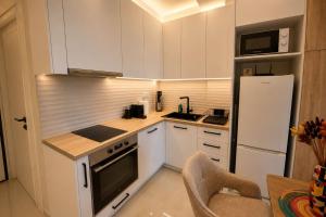 Cpt Mike Premium Studio - Sea View in Piraeus