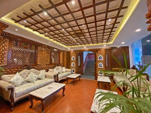 Shine Boutique Hotel