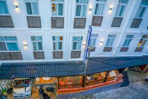 Shine Boutique Hotel
