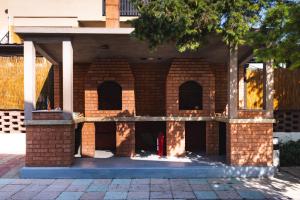 Casa Galbena Paflora Saturn