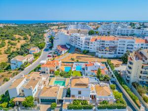 Villa Nespereira - Escapadinha com piscina aquecível e BBQ - Albufeira