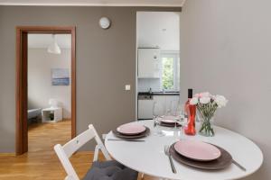 Comfortable Apartment Near the Beach in Sopot by Noclegi Renters