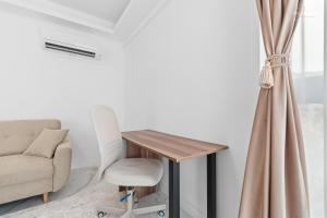 Central Bucharest 1BR with Balcony & Parking
