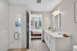 Gulch Gem Studio Resort Pool, Walkable + Parking