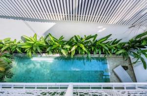 Modern 3BDR Villa - Central Canggu - Walk to Finns & Atlas Beach Club