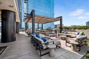 Gulch Gem Studio Resort Pool, Walkable + Parking