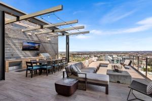 Gulch Gem Studio Resort Pool, Walkable + Parking