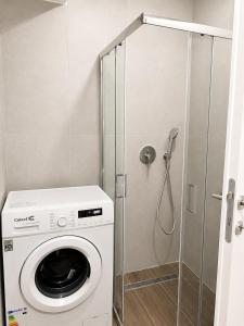 Big Cozy Studio with Kitchen near Ladadika