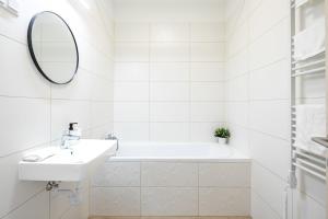 Central - Balcony -Sleep Well City Stays