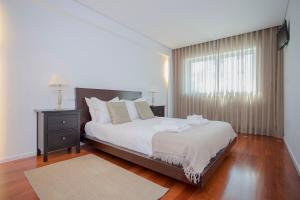 Balcony Dragao View with Parking by Liiiving