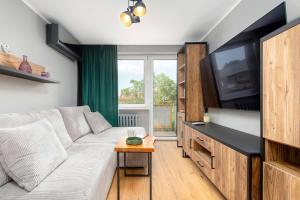 Mosaic Apartment in Rzeszów Center with Air Conditioning and Balcony by Noclegi Renters