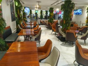 Bonds Hotel