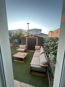 Villa avec piscine privée Proche Lyon Aéroport Saint-Exupéry Clim 10 personnes