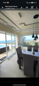 Exclusive luxury villa private pool avec trois chambres deux salons and garden vu sur mer mnar