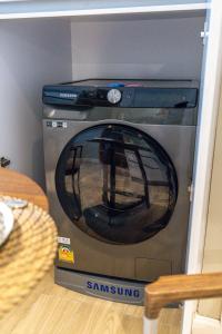 Diamond cozy serviced apartment Bangtao beach 700m