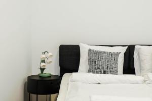 Fresh Central Modern Apartment