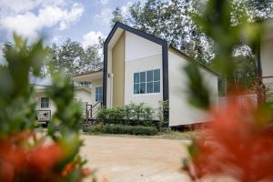 NaraRin Phuket Resorts