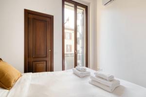Bright apartment 20 min from Duomo-M4 Dateo