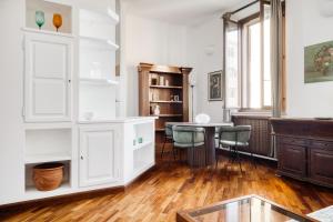 Bright apartment 20 min from Duomo-M4 Dateo