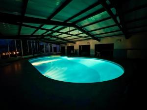 Family Apartment Staňkov, Pool, Sauna & Playground
