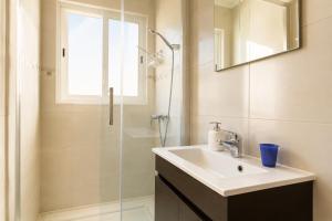 Apartment in Lisbons Lively City Centre