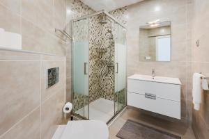 Ocean Breeze Suite l